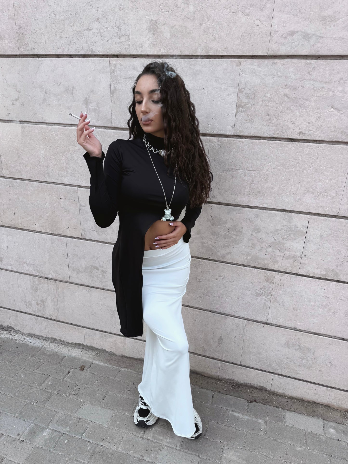 ASYMMETRIC BLACK TOP