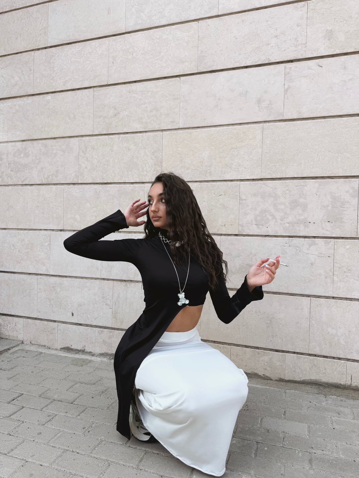 ASYMMETRIC BLACK TOP