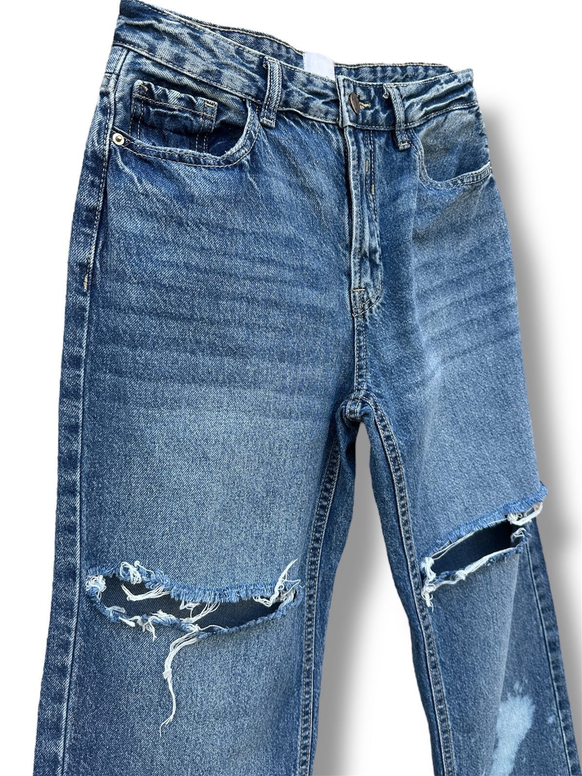 Jeans with An Iridescent Effect