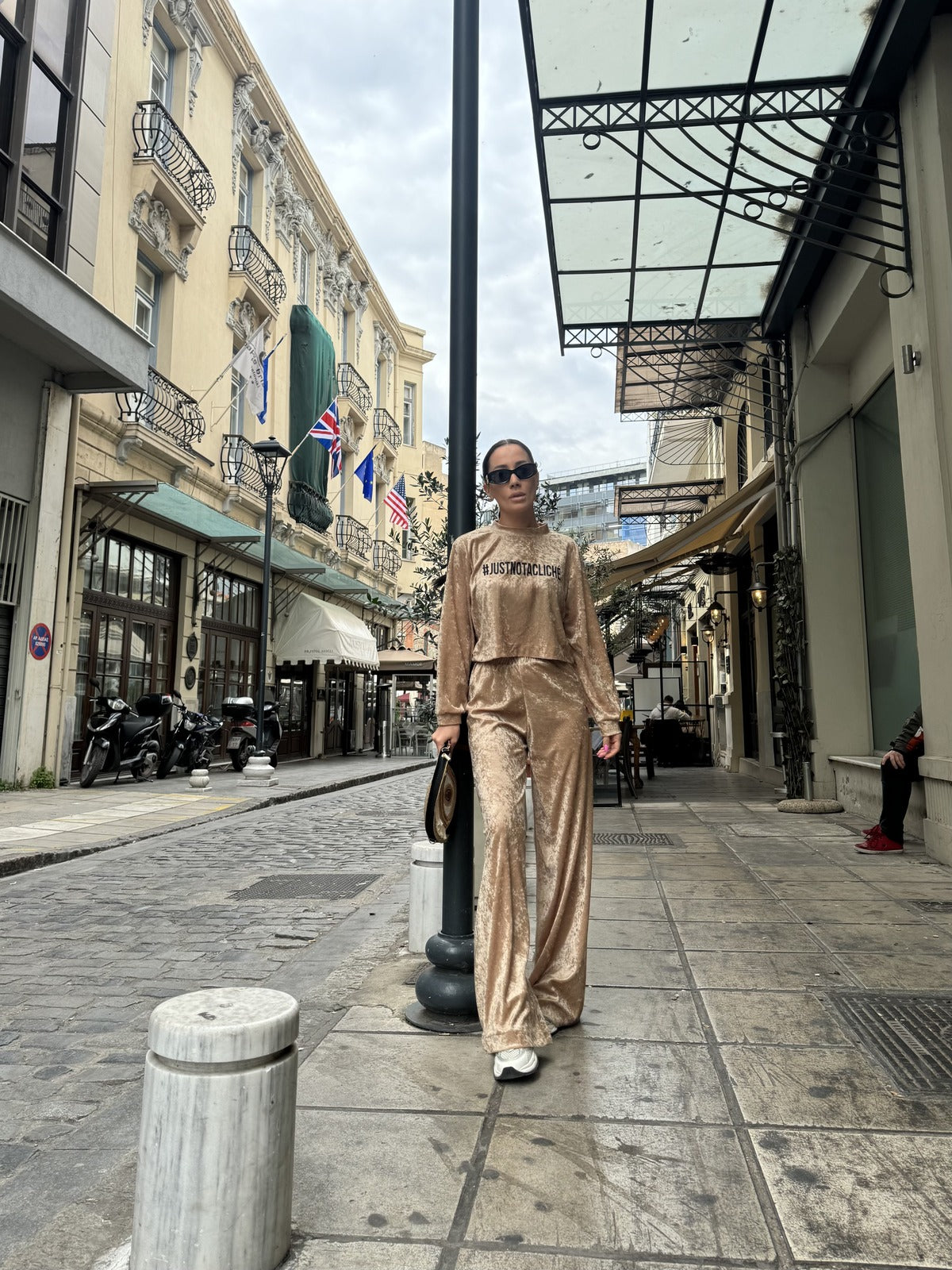 Velvet Set #JUSTNOTACLICHÉ 